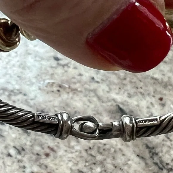 Cable bangle with diamonds by David Yurman - Picture 5 of 5